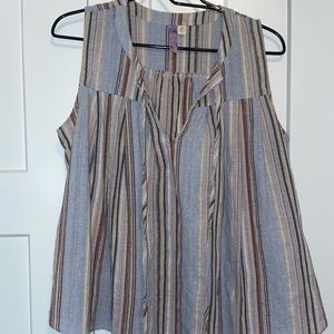 Alga top with tassels and v neck